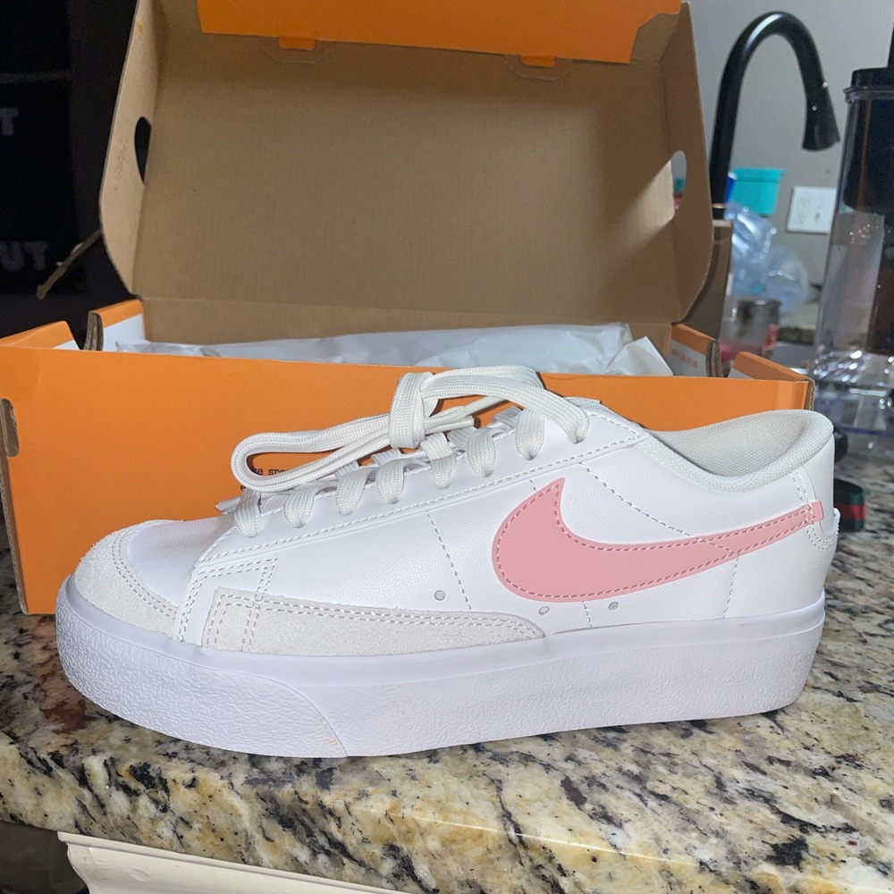 low platform Nike Blazers pink